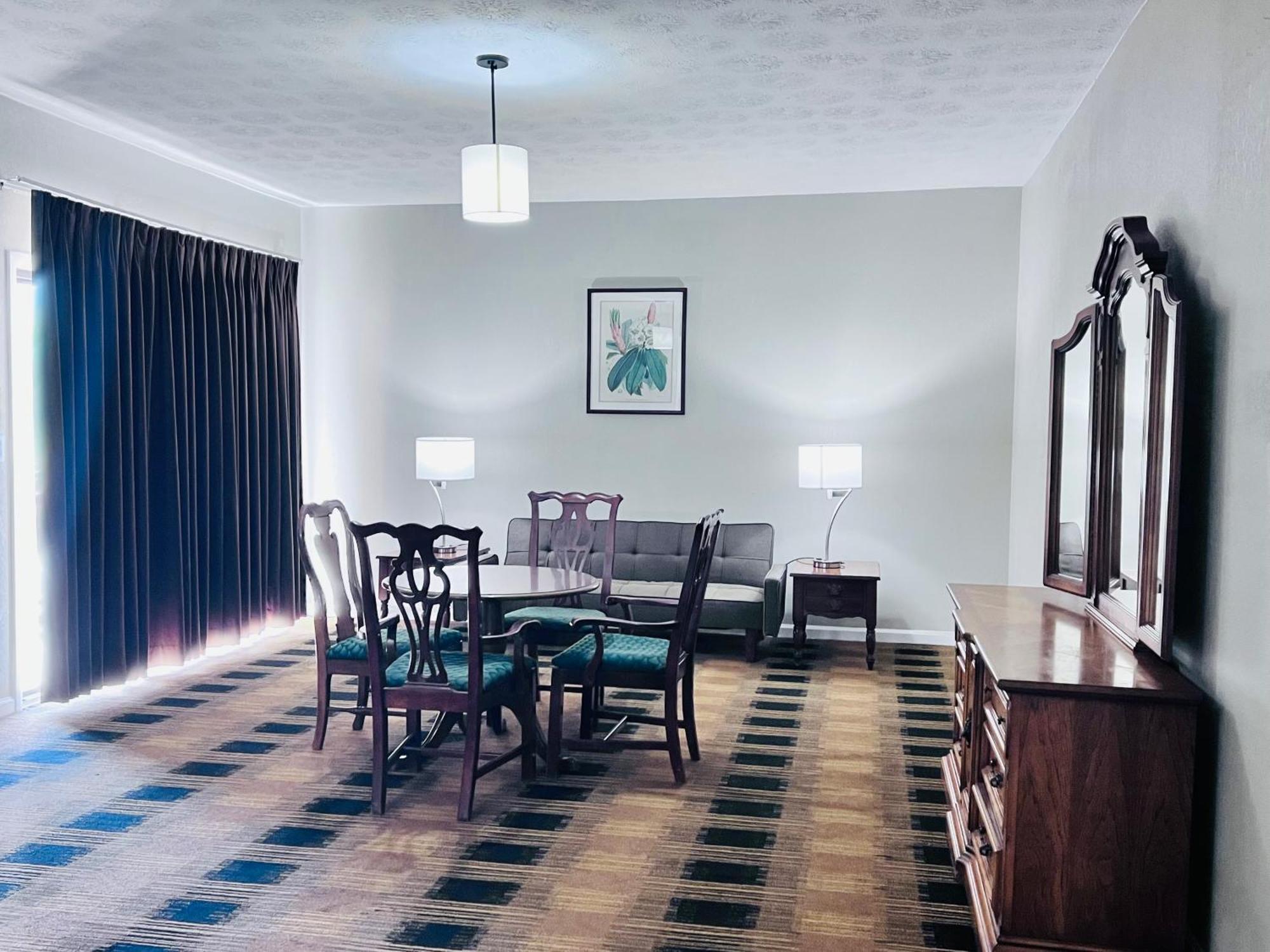 Budgetel Inn & Suites Dillard Exteriör bild
