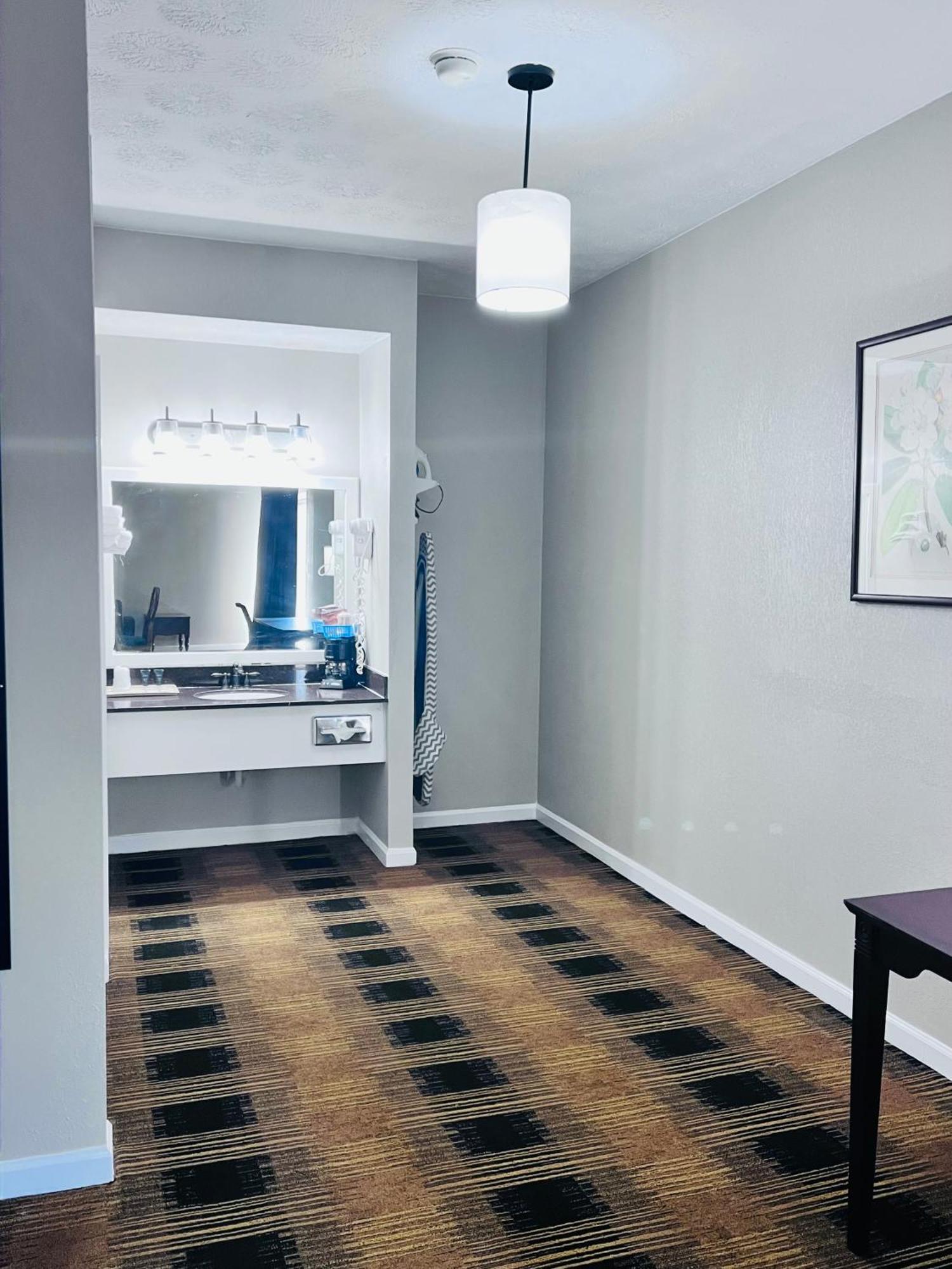 Budgetel Inn & Suites Dillard Exteriör bild